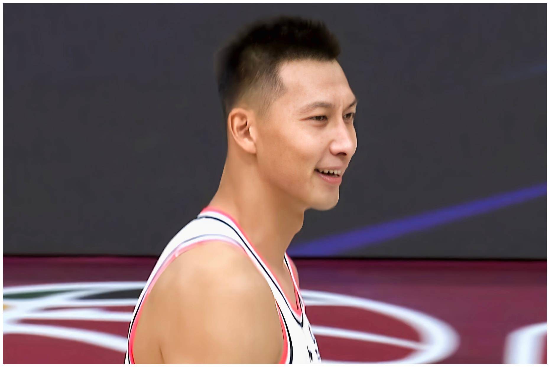 开元体育官网-今晨俄克拉荷马雷霆调整名单以备CBA常规赛；篮板制胜环节打磨；气氛紧张；医务组通报恢复的简单介绍