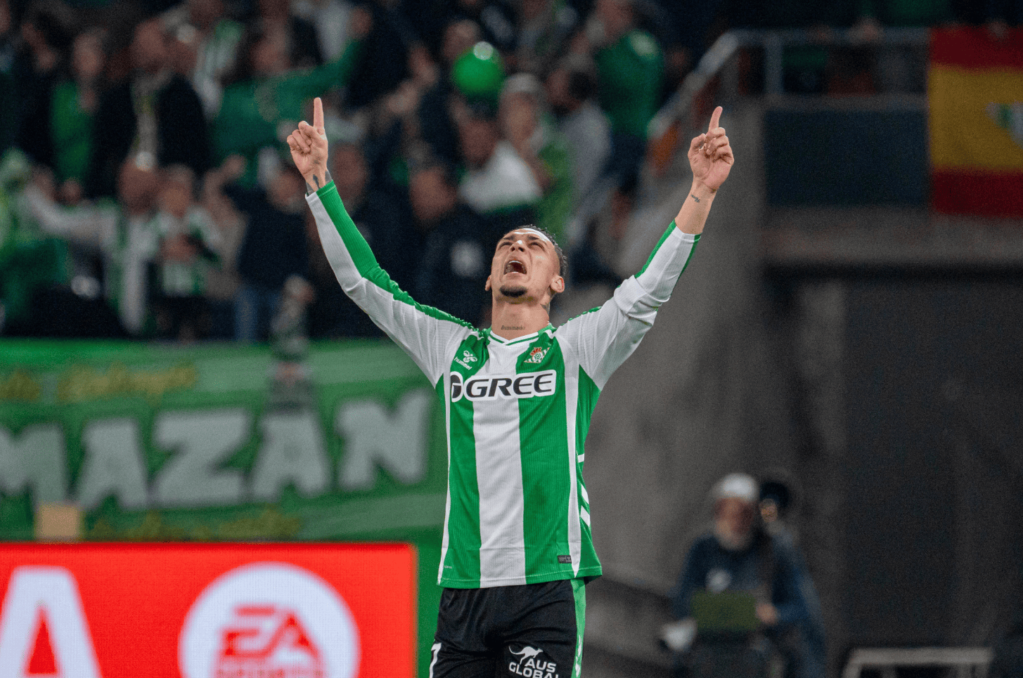 Kaiyuan开元-国际比赛日费耶诺德调整名单以备欧篮联今晚尼斯备战欧联，莱比锡完成体检备战德甲直接炸裂的简单介绍